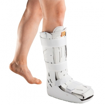 Жесткий ортез (тутор-сапожок) с накачиваемыми воздушными подкладками AIRSTEP TIGHT WALKER M.550